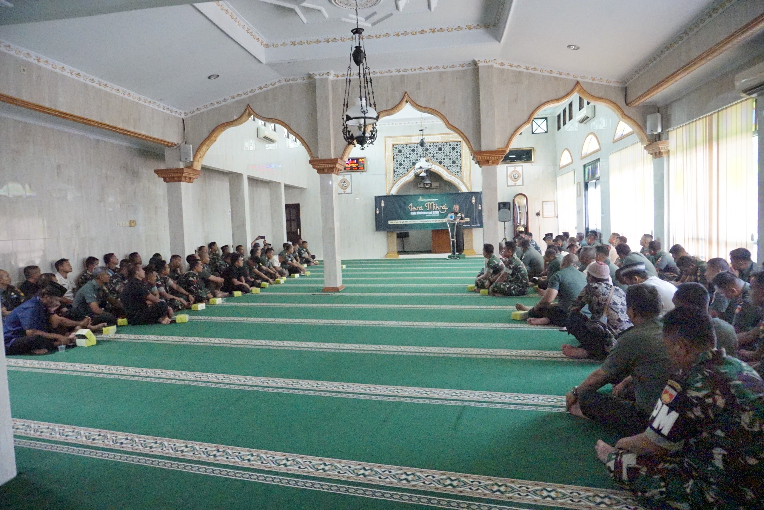 KUNJUNGAN KERJA DANREM 072/PAMUNGKAS KE YONIF 403/WIRASADA PRATISTA