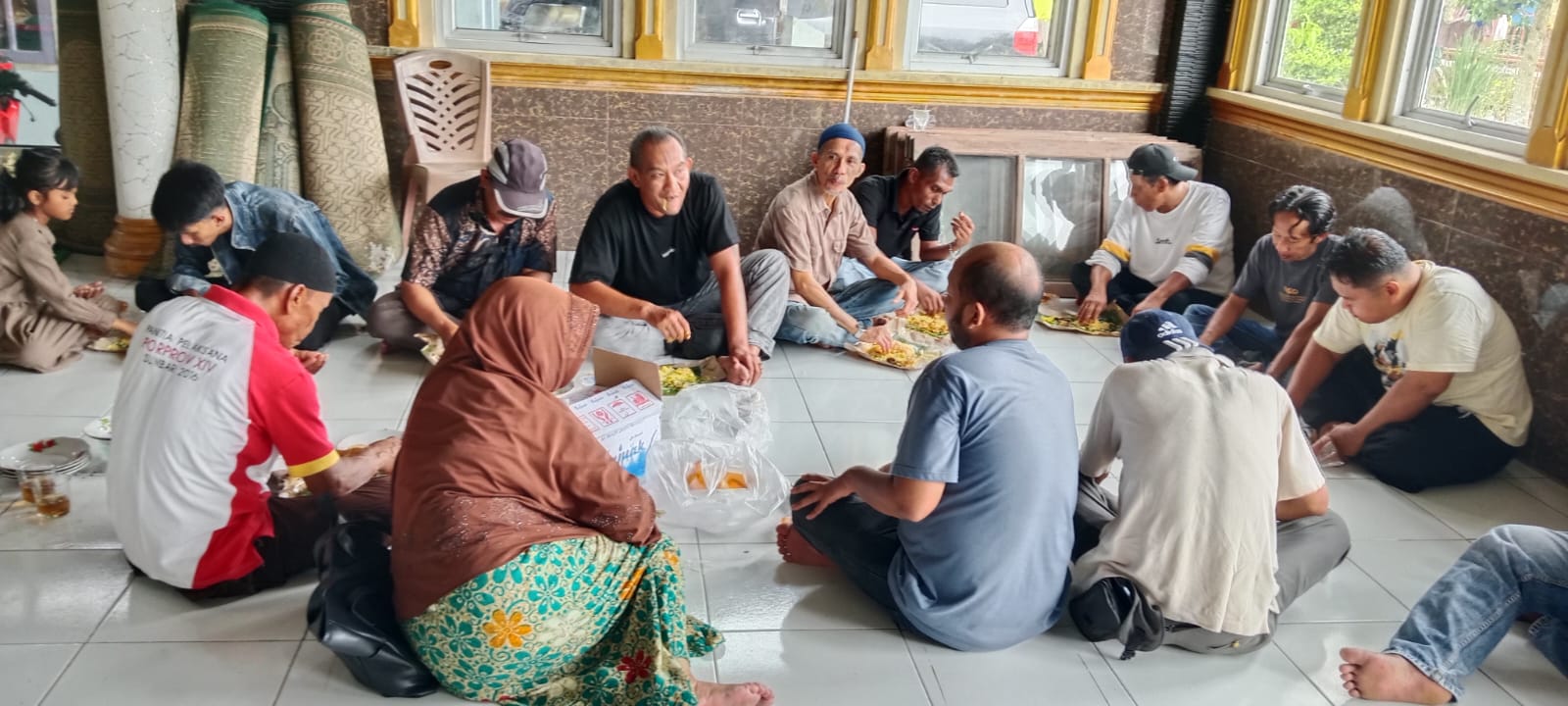 Rang Sikumbang Balanti Padang Rajuk Silahturahmi Jaga Kekompakan