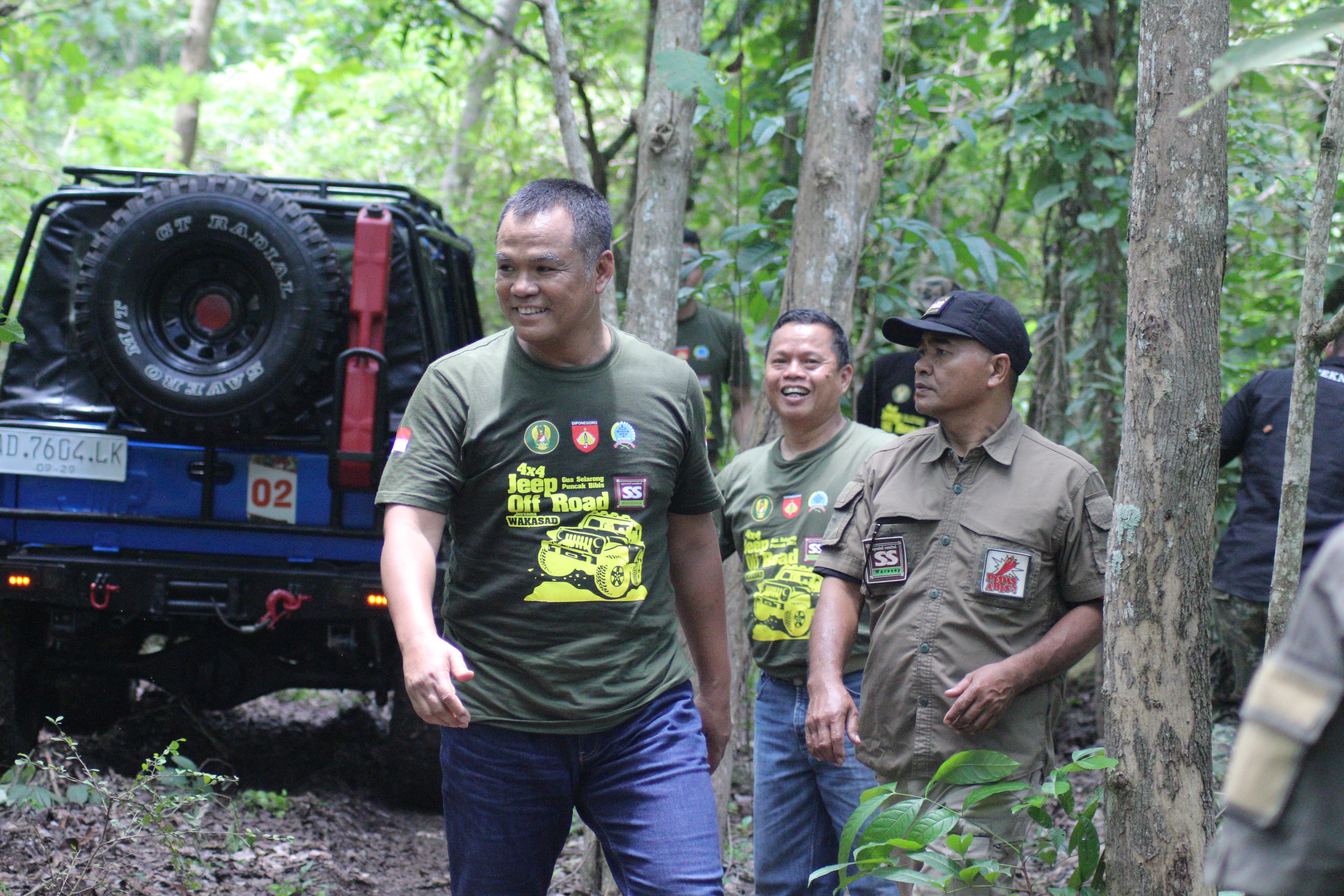 Fun Off-Road dan Bakti Sosial Bersama Wakasad