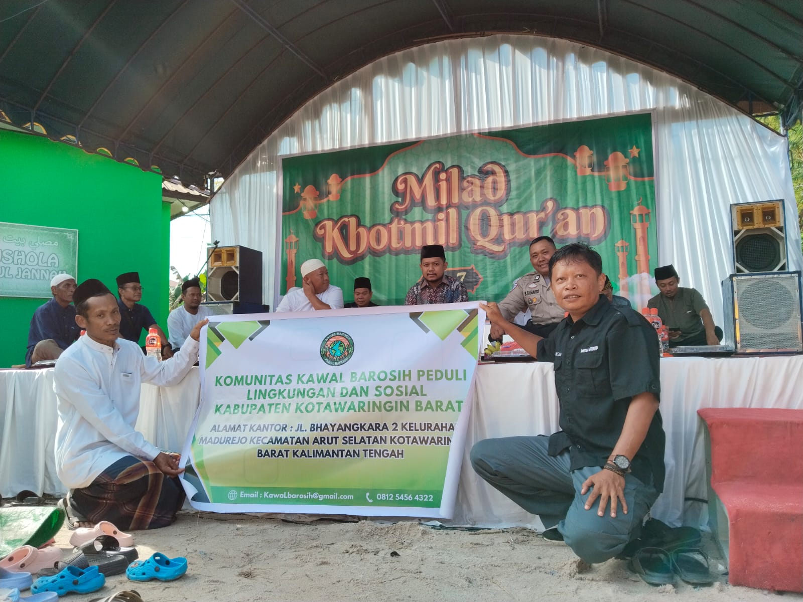 DENI JANUAR, S. IP lurah madurejo menghadiri milad khot’mil Quran di rt 20