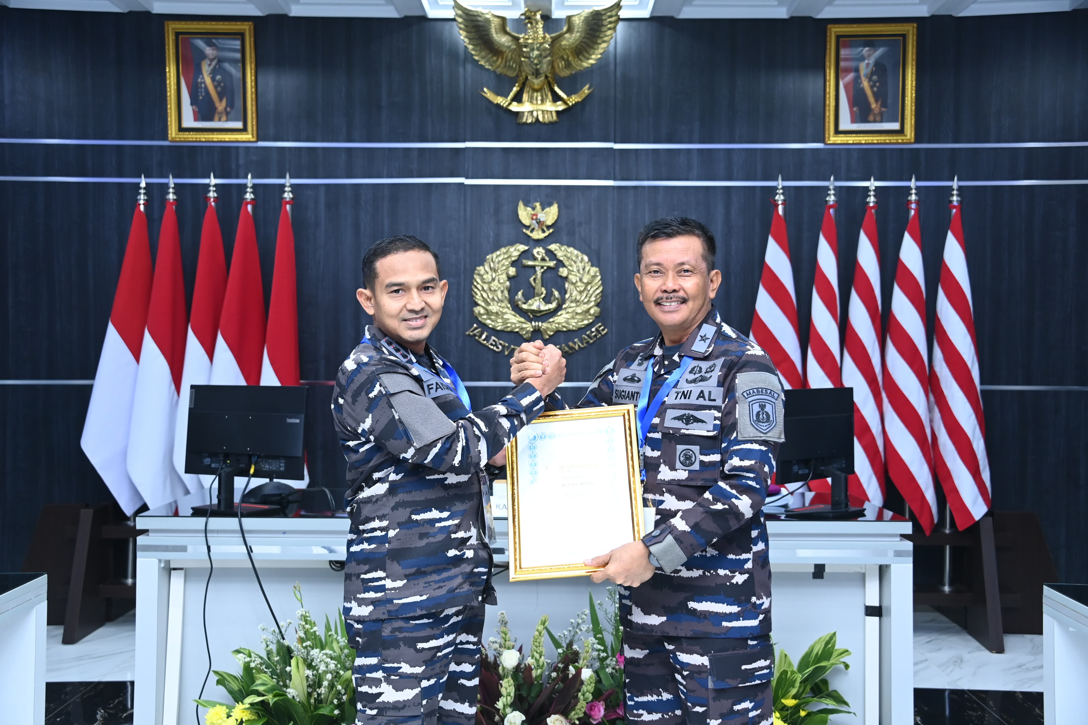 Lanal Palembang Raih Penghargaan Satker Terbaik dalam Pengisian dan Pelaporan Potmar Tahun 2024.