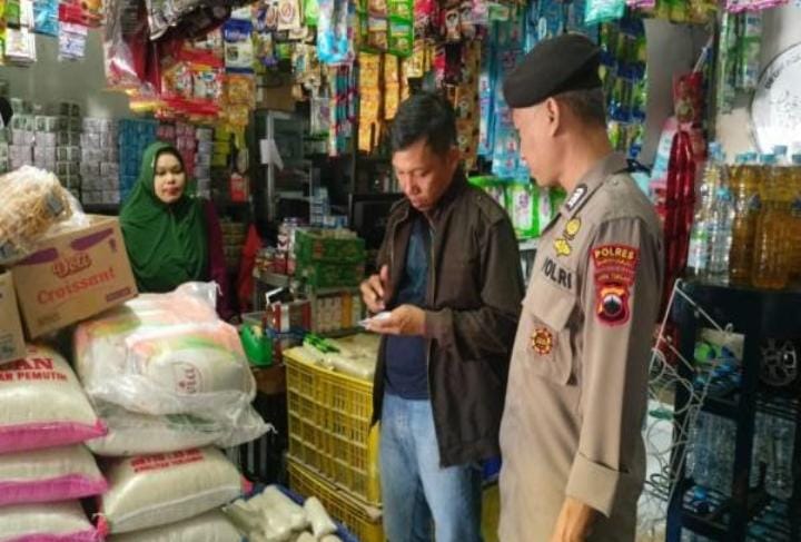Polres Sukoharjo Pastikan Ketersediaan Dan Harga Minyak Kita Sesuai HET Jelang Lebaran 2025