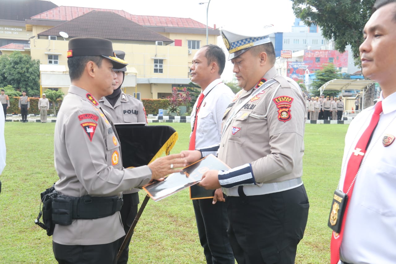 163 Personil Polda Sumsel dapat piagam penghargaan