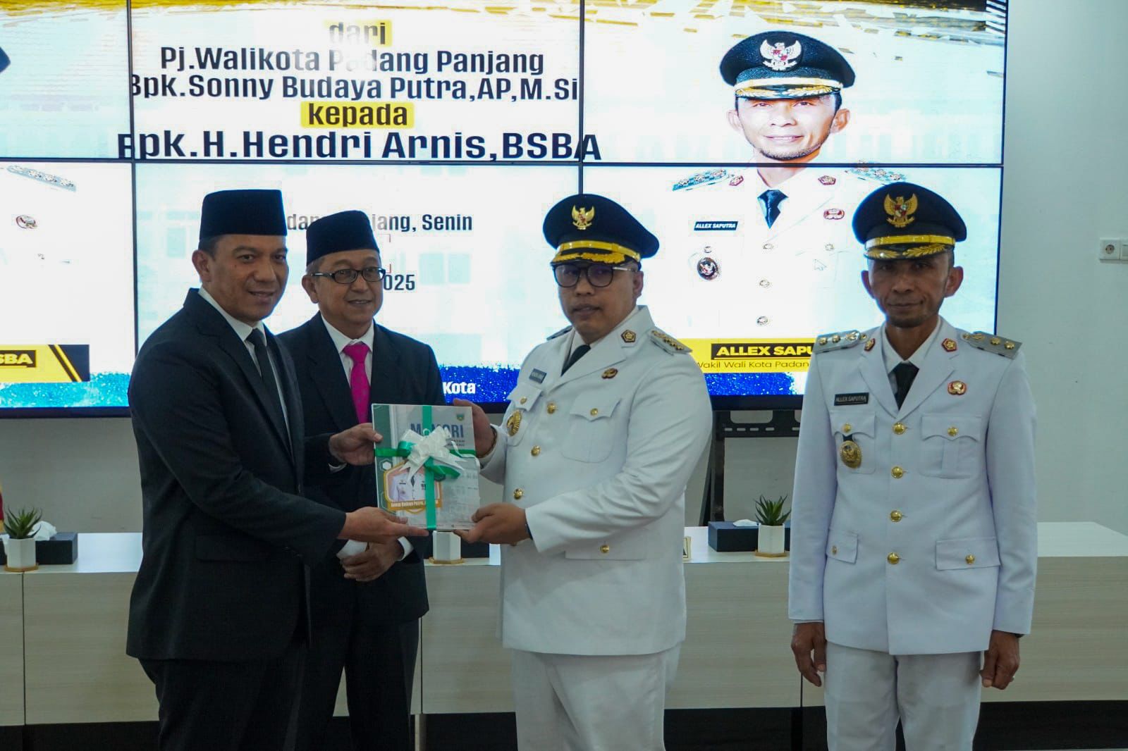 Wako Hendri dan Wawako Allex Tegaskan Komitmen untuk Kemajuan Padang Panjang