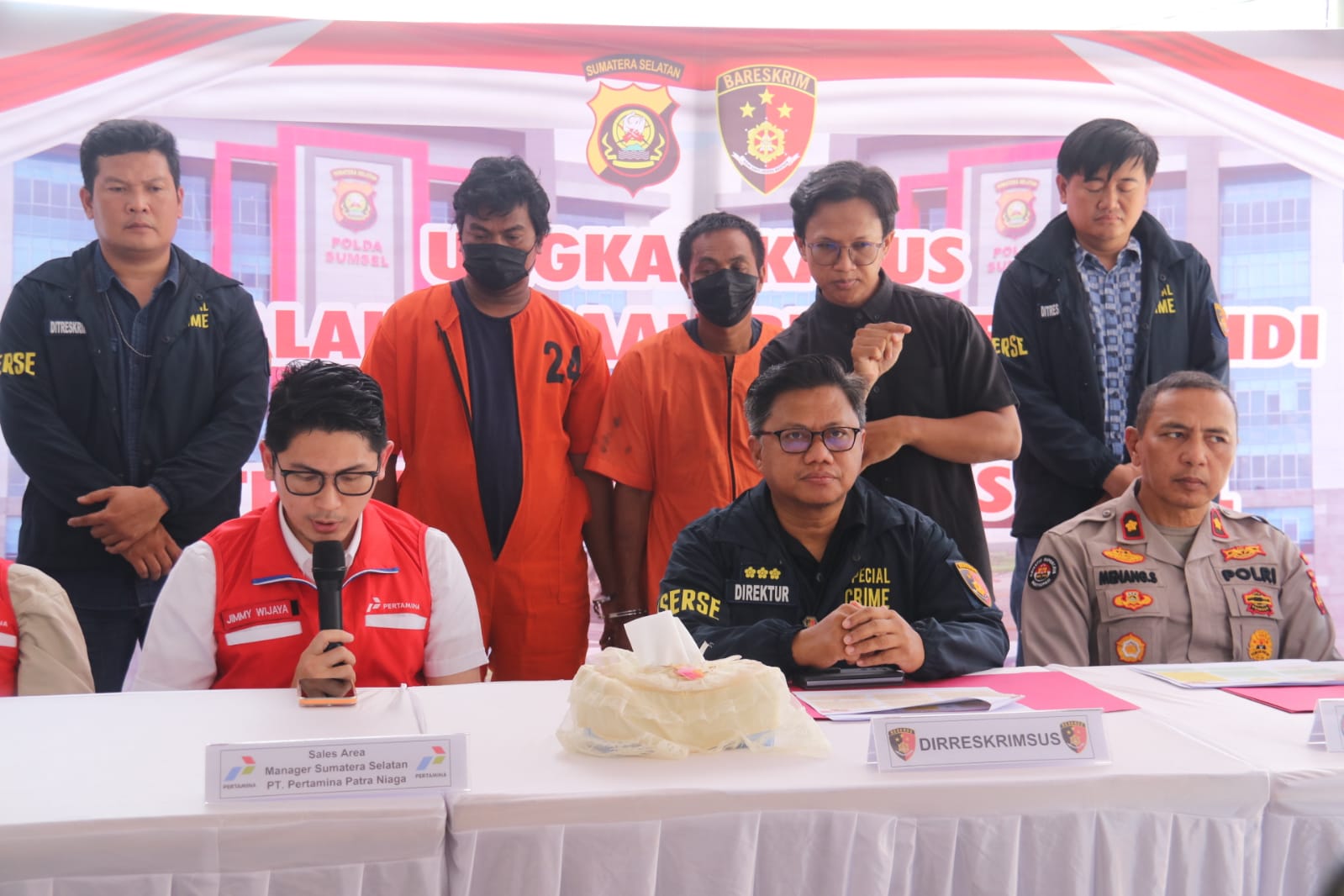 Gunakan Barcode My Pertamina Isi Solar Subsidi Berulang, Dua Sopir Box Ditangkap Ditreskrimsus Polda Sumsel