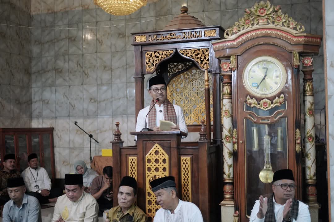 Safari Ramadhan Terakhir, Bupati Khairunas Ajak Masyarakat Abai Menjadi Rekan Terbaik Sukseskan Visi Misi Pemerintah