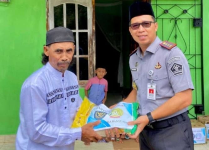 Lembaga Pemasyarakatan Kelas II A Banyuasin kembali memberikan Bantuan (Bansos) kepada Panti Asuhan Bunda Pangkalan Balai