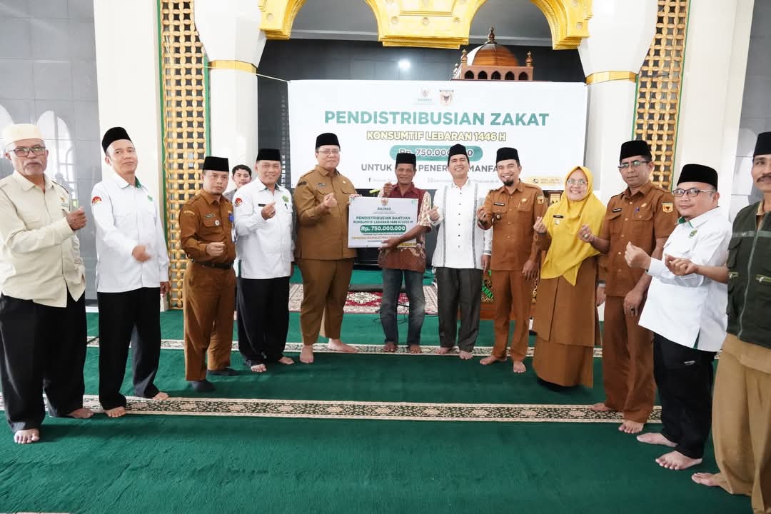 Zakat konsumtif disalurkan Baznas Tanah Datar