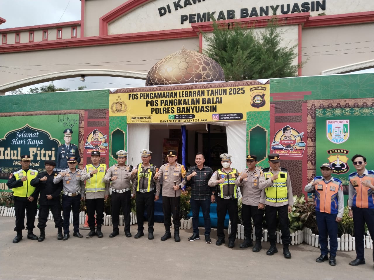 Polisi Stand By Di Pos Pengamanan Wilkum Polres Banyuasin, Antisipasi Kemacetan