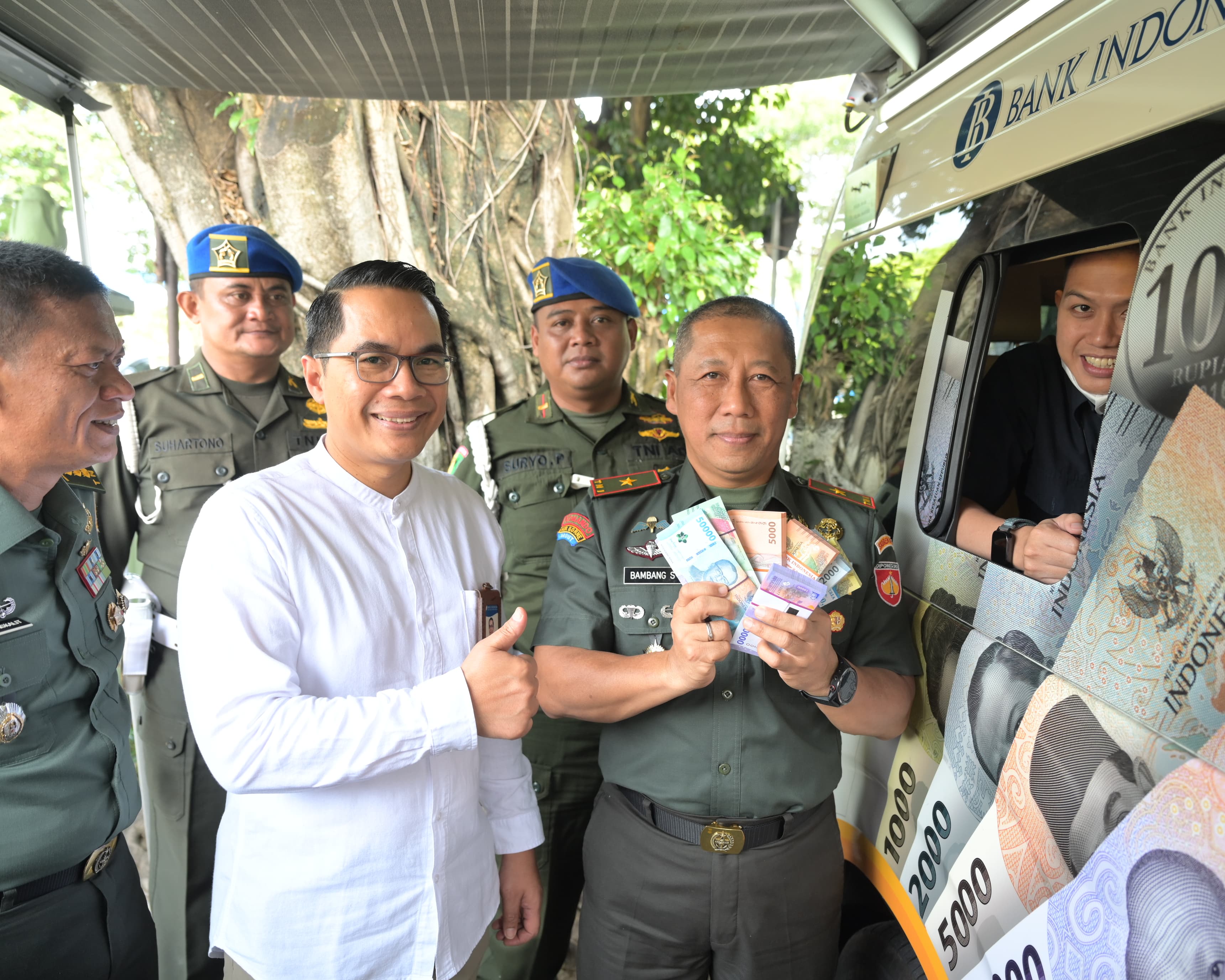 Hari Kedua Bazar Murah Ramadhan, Korem 072/Pamungkas Gelar Penukaran Uang Pecahan Bersama BI Yogyakarta
