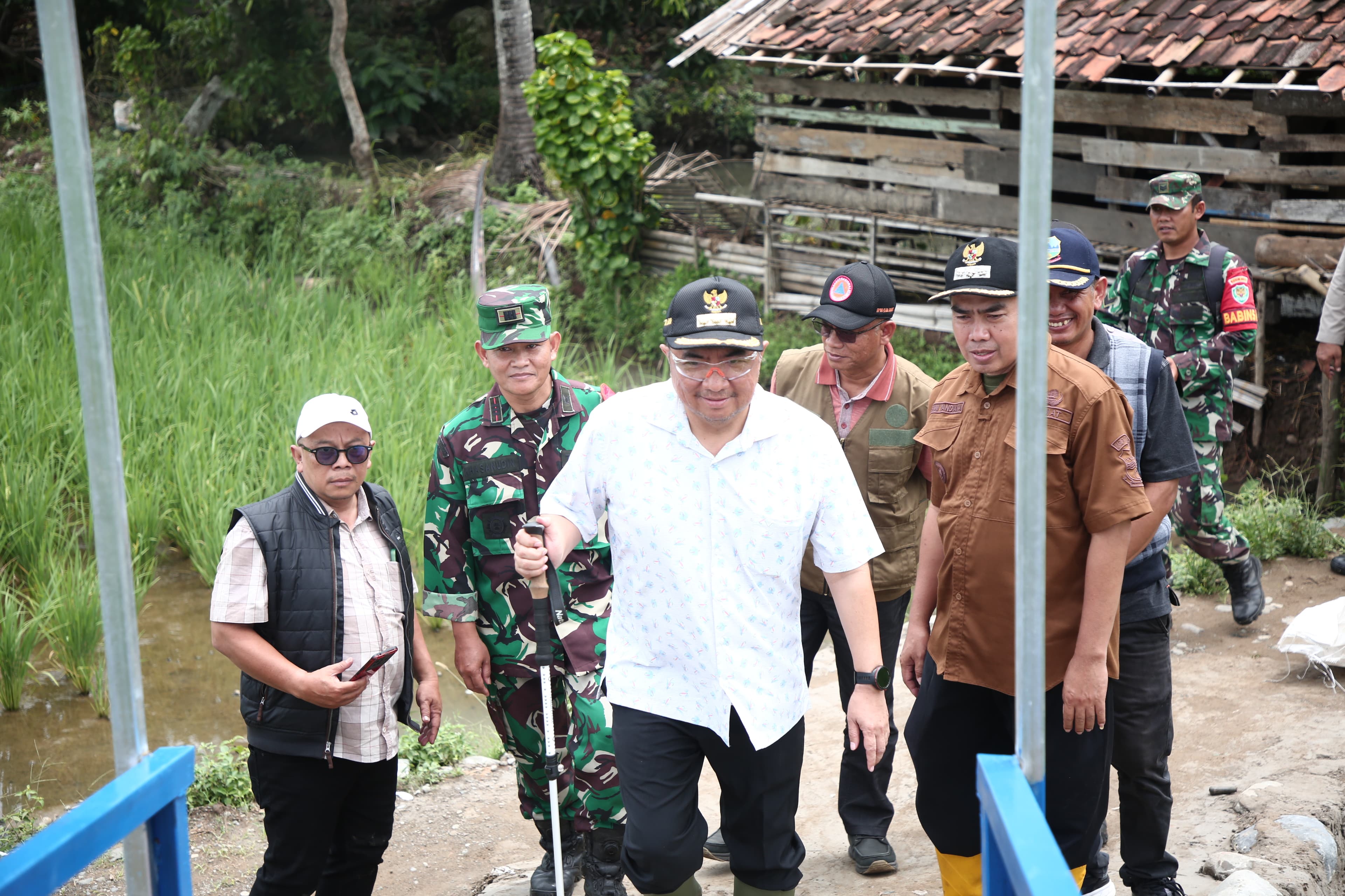 Jembatan Saparantu Mekarmukti Bersipat Sementara Dan Akan Dibuat Permanen