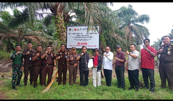 Satgas PKH Segel Lahan Sawit Ilegal Milik PT. SJAL