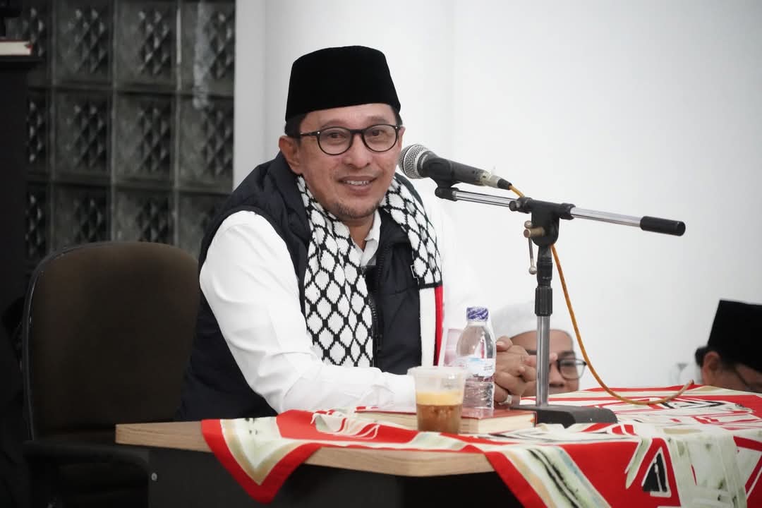 Sepuluh Terakhir Ramadhan, Bupati Eka Putra I’tikaf Bersama OPD Di Masjid Nurul Amin