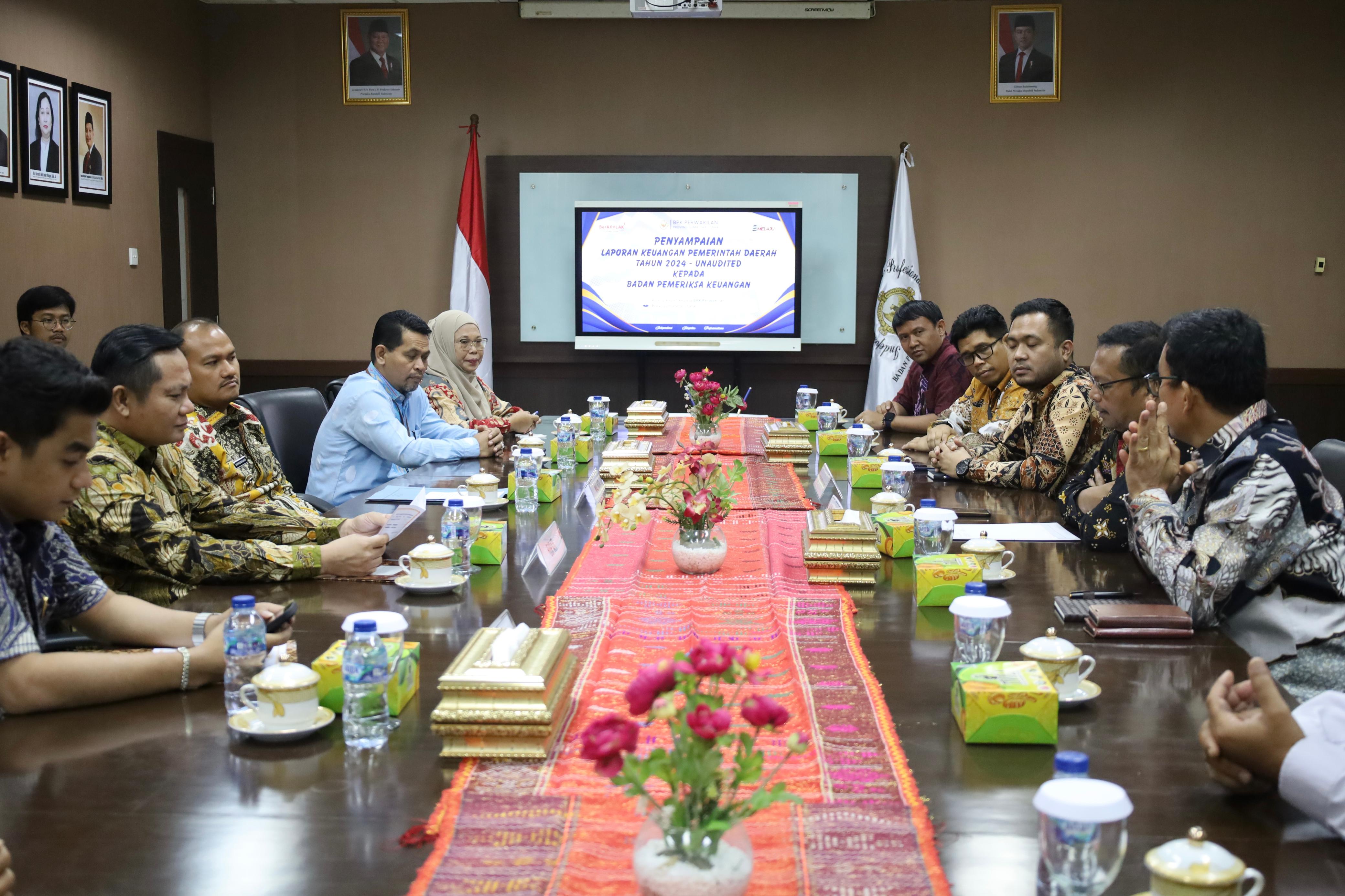 Pemko Tanjungbalai Serahkan LKPD 2024 ke BPK Sumut