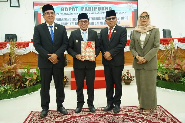 Gelar Rapat Paripurna, DPRD Sampaikan Keputusan Terhadap LKPj Bupati Tanah Datar