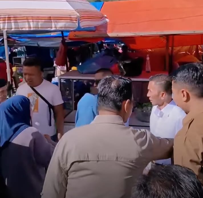 Beberapa PKL di Jalan Lingkar Pasar Pusat Padang Panjang Minta Pemko Jangan Asal Main Gusur Tanpa ada Solusi
