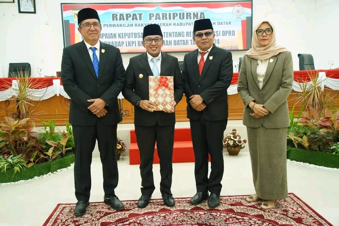 Gelar Rapat Paripurna, DPRD Sampaikan Keputusan Terhadap LKPj Bupati Tanah Datar