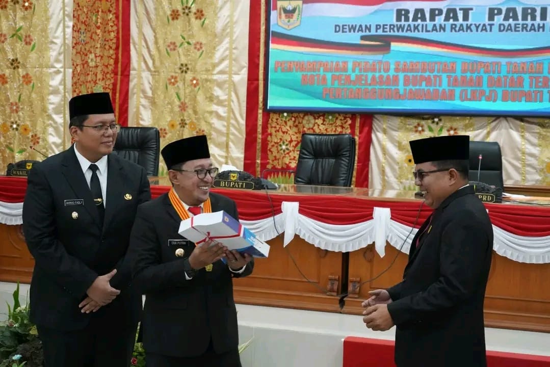 DPRD Gelar Rapat Paripurna, Bupati dan Wakil Bupati Periode 2025-2030 Sampaikan Visi dan Misi Kabupaten Tanah Datar