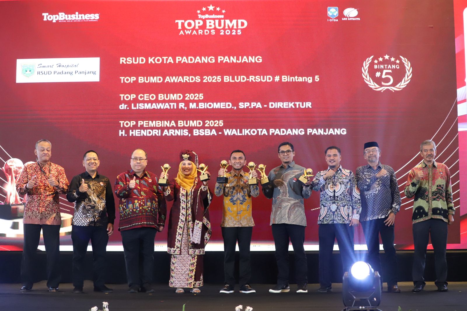 Padang Panjang Raih Dua Penghargaan TOP BUMD Award 2025