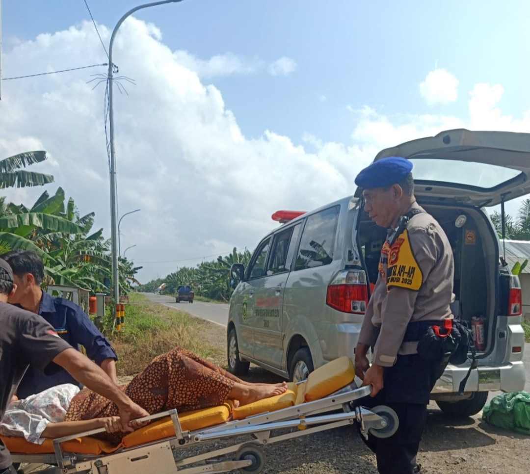 Polres Banyuasin Evakuasi Ibu Hamil di Pelabuhan Tanjung Api Api, Persalinan Berjalan Lancar