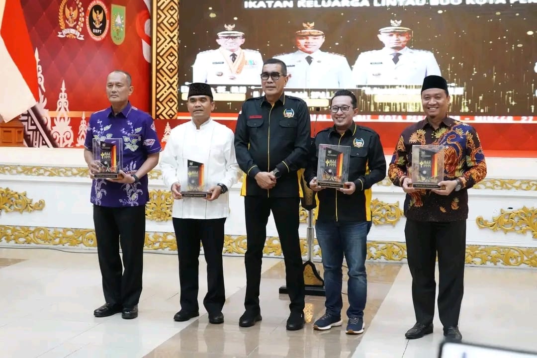 Bupati Eka Putra Bersatu Rantau dan Ranah Tanah Datar Makin Maju