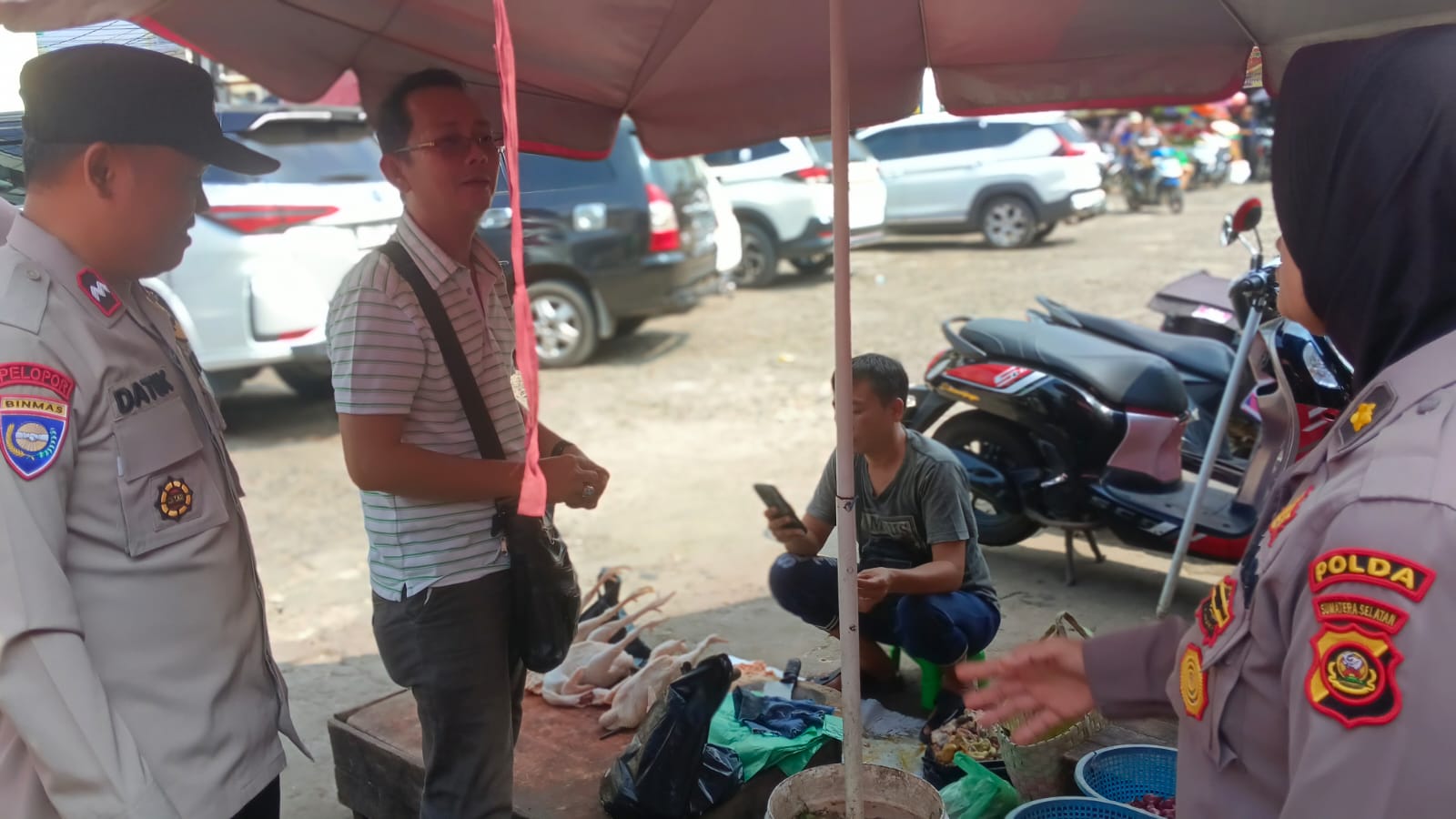 Satgas Preemtif Ops Sikat I Musi 2025 Ditbinmas Polda Sumsel Gelar Binluh di Pasar KM 5 Palembang