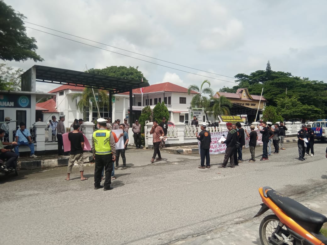 Unras di PN Tanjung Balai : Jawaban Jubir Timpang, Tolak Tunjukkan Akte Notaris No.14