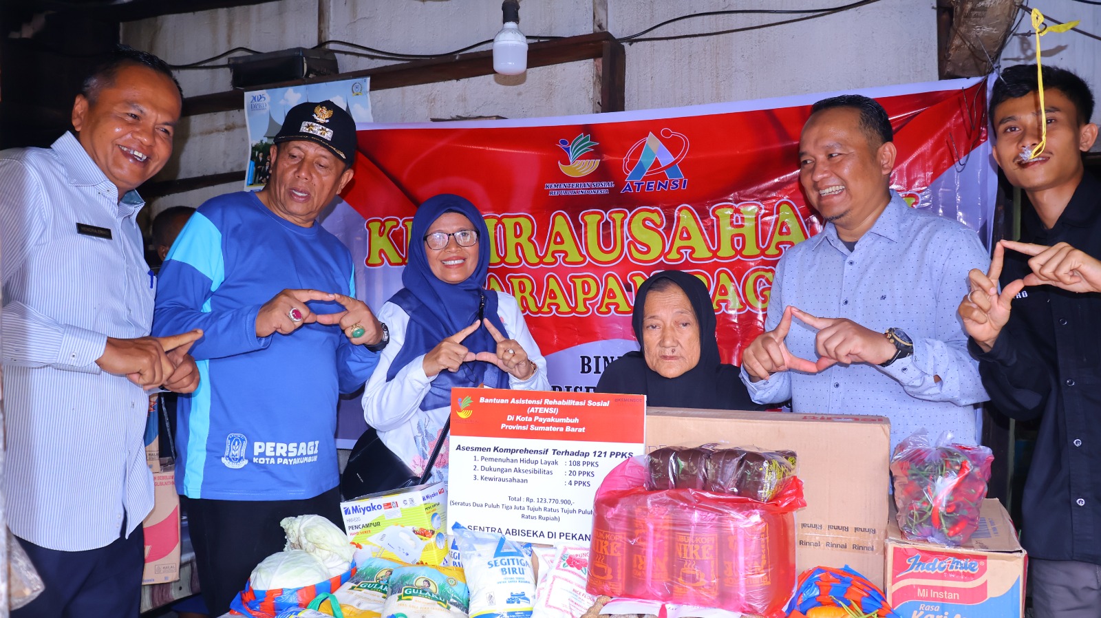124 Orang Warga Rentan  di Payakumbuh  Terima  Bantuan Atensi