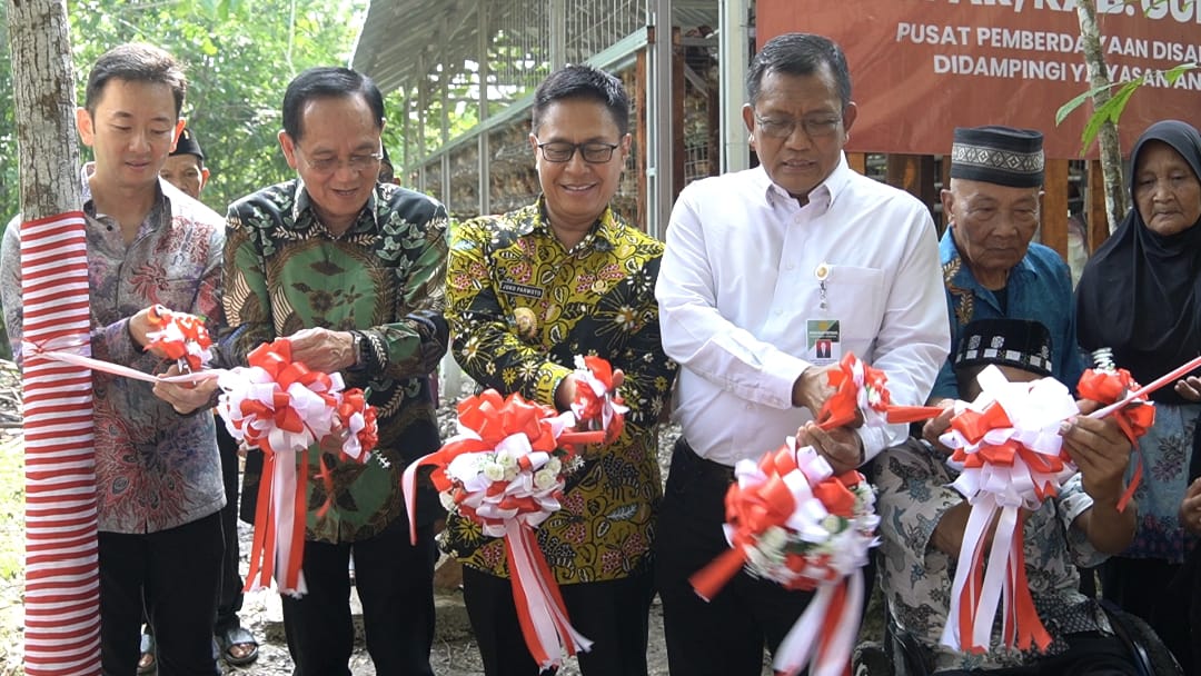 UGM dan PT Charoen Pokphand Bangun Fasilitas Closed House Layer untuk Pendidikan dan Pemberdayaan Masyarakat