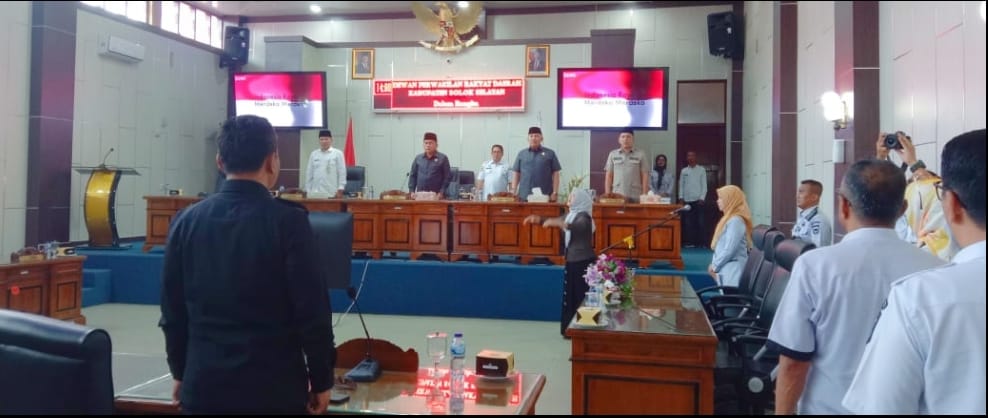 DPRD Solsel Gelar Rapat Paripurna: Bentuk Dua Panitia Khusus Bahas LKPJ Dan Kode Etik