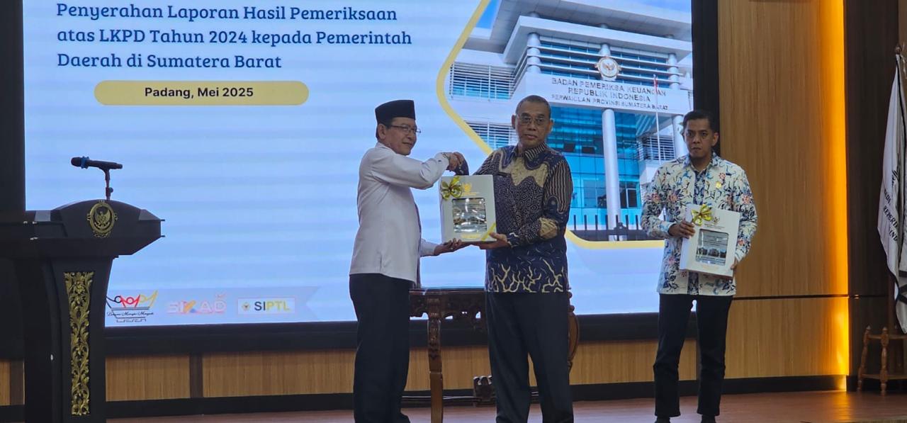 BPK RI Serahkan LHP  Keuangan  Pemko Payakumbuh Tahun 2024