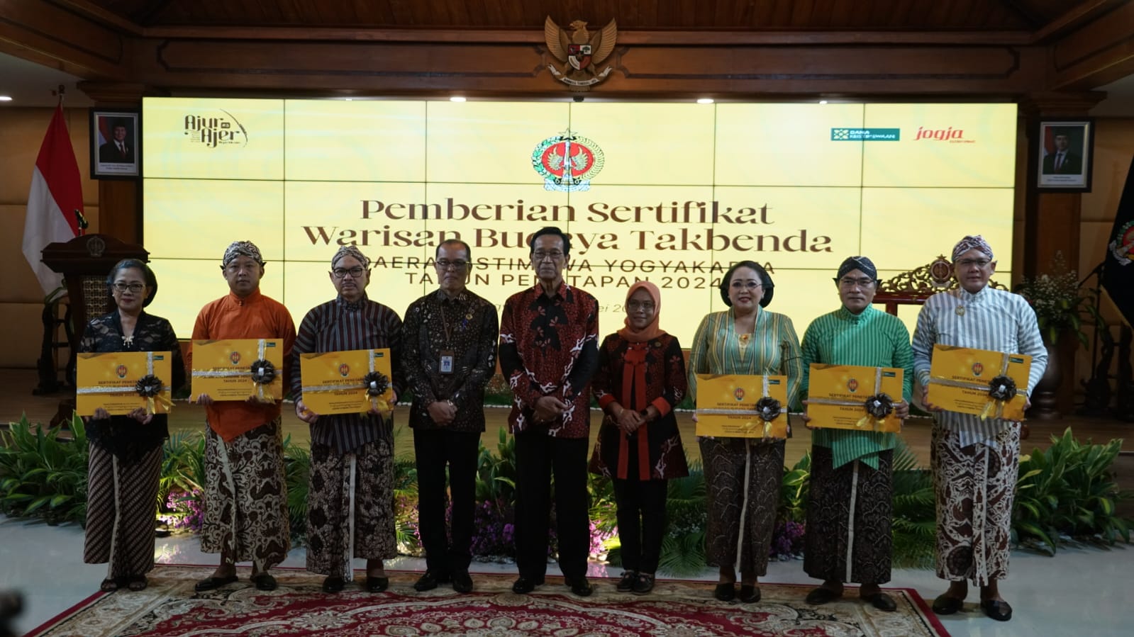 Gunungkidul terima Sertifikat Warisan Tak Benda DIY 2024 dari Gubernur DIY