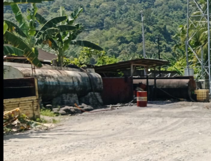 Astaga!!! Ada Pangkalan Penampungan CPO Ilegal di Batang Anai