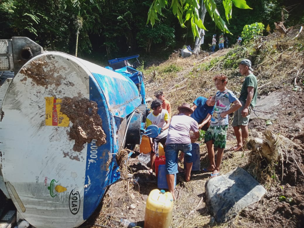 Plt. Kasat Lantas Polres Pessel Sampaikan Solar di Tangki PT. AMS yang Terguling Adalah Industri, Benarkah?