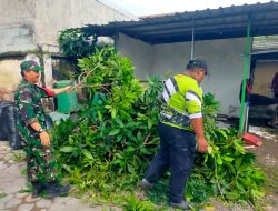 Kerja Bakti Babinsa Dan Warga Mojosongo, Perkuat Kemanunggalan TNI – Rakyat