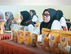 Berikan Pelatihan, Pemkab Dorong Terus Akselerasi UMKM di Solsel