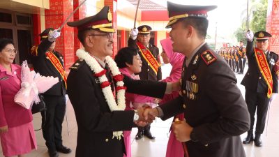 Polres Banyuasin Lepas 8 Pahlawan Bhayangkara dengan Penghormatan Penuh Haru,Prosesi Purna Bhakti Warnai Hari Bhayangkara ke-79