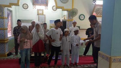 Disupport Kapolda, Forum Media dan Wartawan Polda Sumsel Santuni 150 Anak Yatim