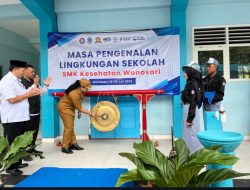 Bupati Gunungkidul memberi arahan dan motivasi di SMK Kesehatan Wonosari