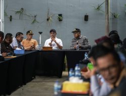 Hari Libur, Bupati Khairunas Kumpulkan Seluruh Dinas dan Lakukan Peninjauan Lapangan