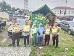 Polsek sungsang melaksanakan Gerakan pangan murah di Dermaga penyeberangan Desa Marga Sungsang