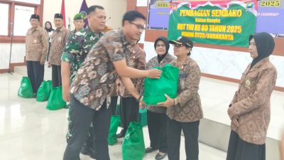 Kodim 0735/Surakarta Gelar Bakti Sosial Pembagian Sembako Jelang HUT TNI Ke – 80 Tahun 2025