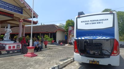 Polres Wonogiri Jemput Bola, Layanan SIM Keliling Mudahkan Warga Baturetno