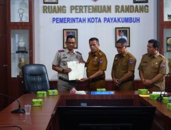 Wakil Walikota Terima Penyerahan  Sertifikasi Aset Tahun 2025 Dari  BPN