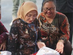 Fashion Show on The Street Meriahkan Hari Jadi Gunungkidul dan Hari Batik Nasional