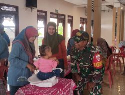 Peduli Kesehatan, Babinsa Joyotakan Laksanakan Pendampingan Posyandu ILP di Wilayah Binaan