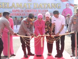 Disambut Meriah, Kapolda Sumsel Kunjungi Polres OKI dan Resmikan Fasilitas Baru