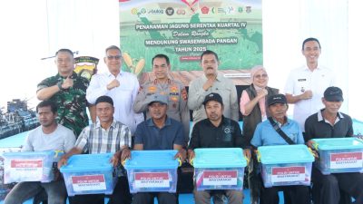 Penanaman Jagung Serentak, Polda Sumsel Turut Dukung Program Ketahanan Pangan