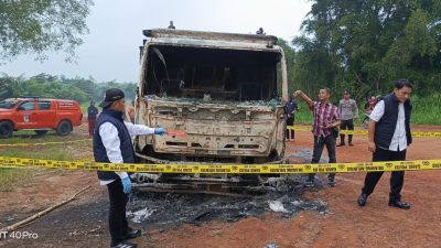 Diduga Sopir, Mayat Ditemukan Hangus di Dalam Truk Terbakar Ogan Ilir