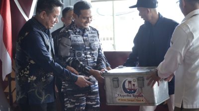 Lanal Palembang & BI Edukasi Cinta Rupiah di Pinggir Sungai Musi